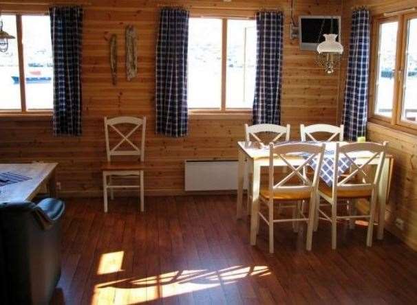 Adventure Camp - Mehamn Hotel Стая снимка